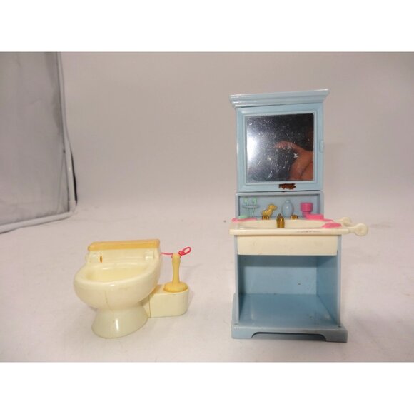 Fisher Price Loving Family Dollhouse Bathroom Lot Toilet and Vanity Sink 2002 - Picture 2 of 11